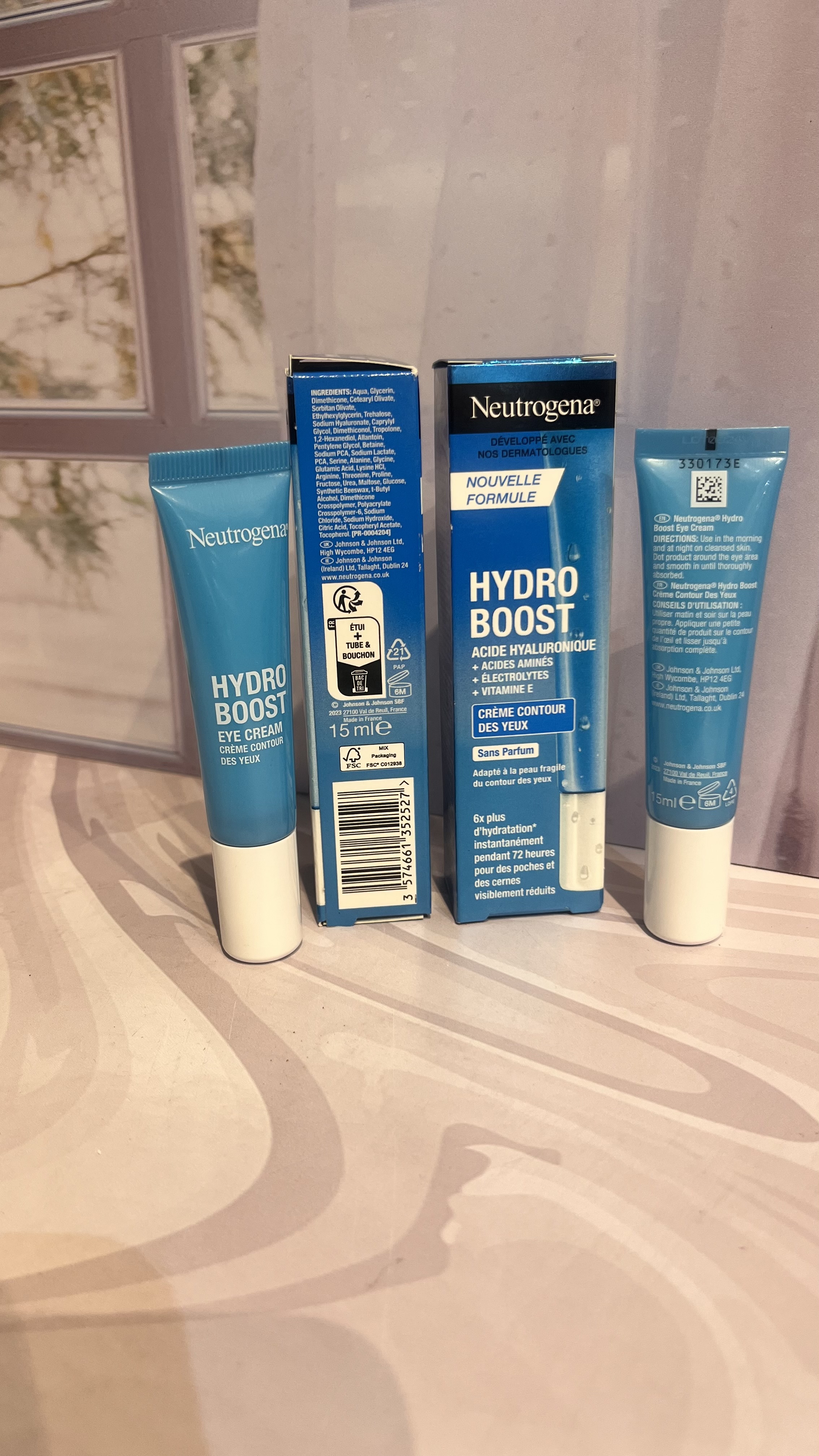کرم دور چشم نوتروژینا NEUTROGENA HYDRO BOOST EYE CREAM حجم15ml اصل